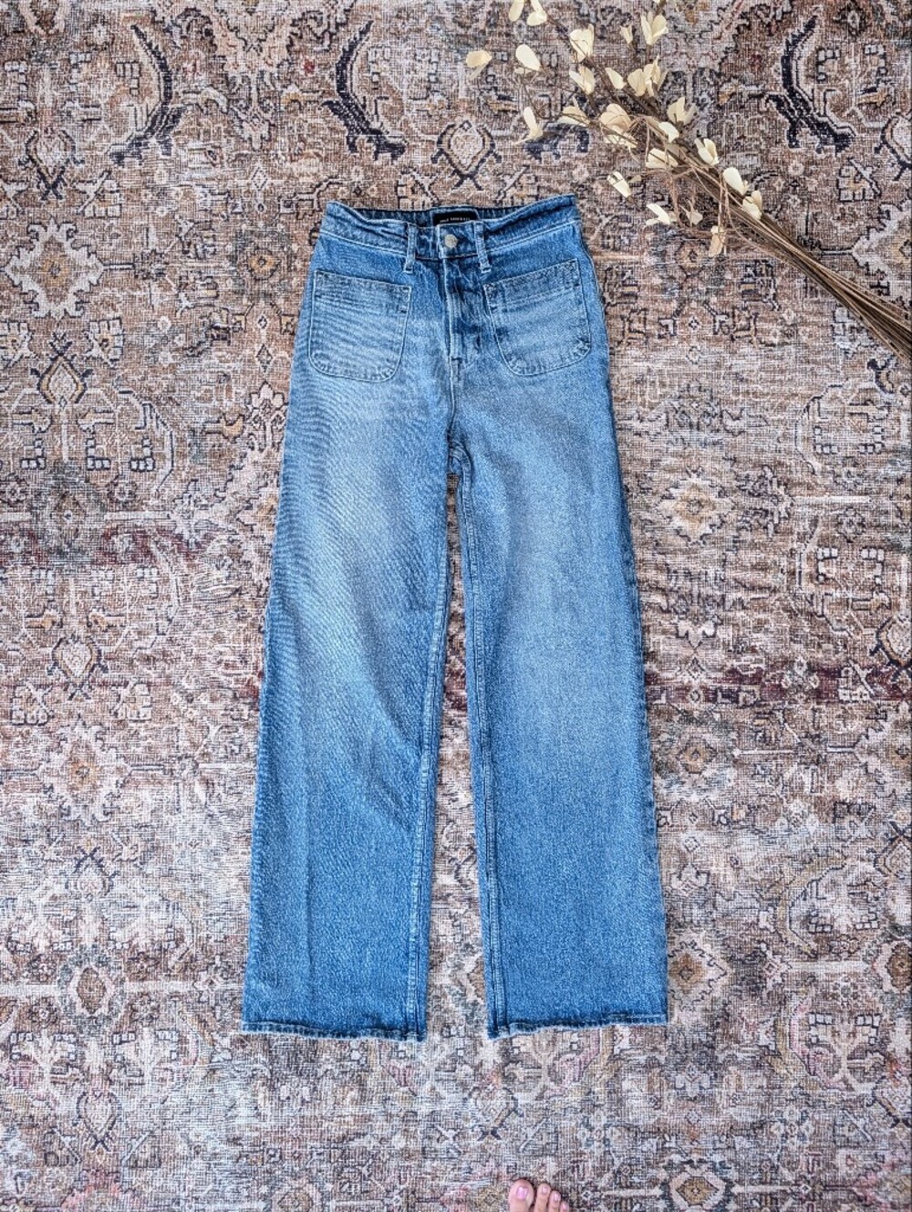 Free Assembly Super High Wide leg jeans 0